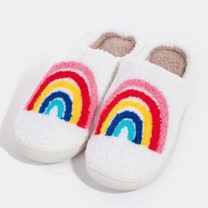 🆕 Cozy White Slippers with Rainbow Design, Size 9-10